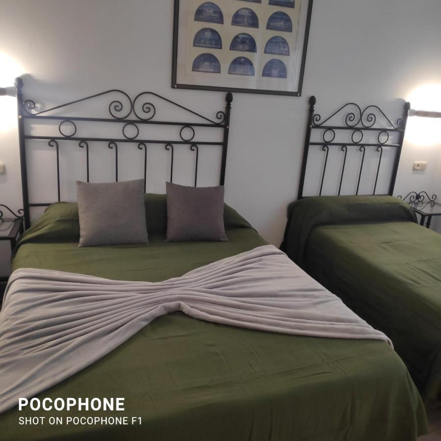 Hostal Colon Antequera Buitenkant foto