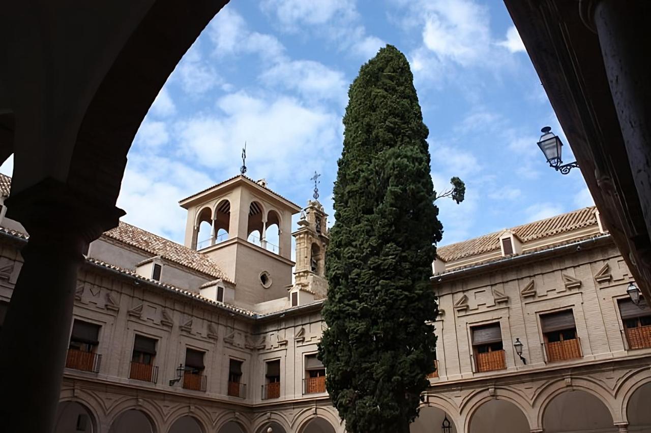 Hostal Colon Antequera Buitenkant foto